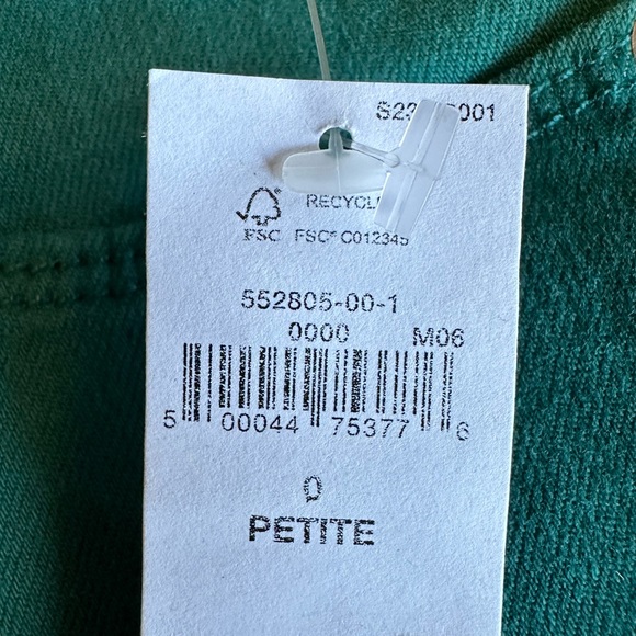 NWT Old Navy Rockstar Super Skinny SIZE 0 Petite - Picture 6 of 8